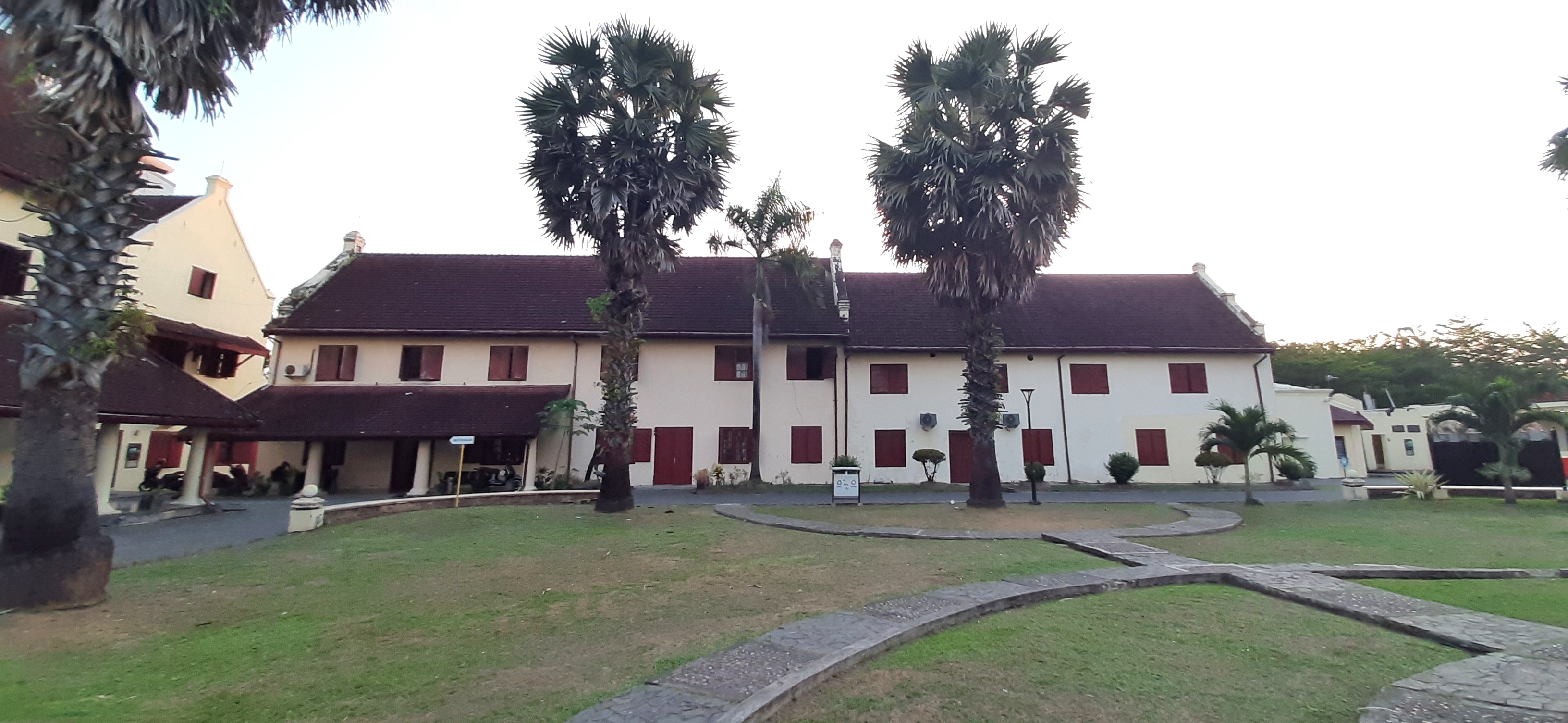 Gedung kampus INALTA